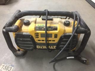 DeWalt DC012 Work Site Radio/Charger.