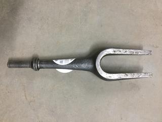 Snap-On Air Hammer Bit Ball Joint Separator.