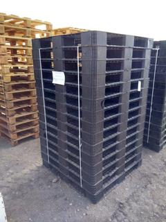 (15) Plastic Pallets, 43"x43".