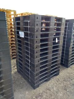 (15) Plastic Pallets, 43"x43".