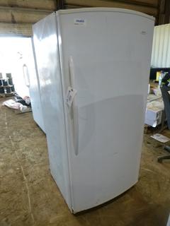 Woods Refrigerator, Model D1866WE