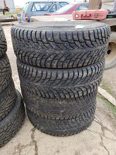 (4) Nokian Hakkapeliitta 9 SUV Winter Tires 265/70R17