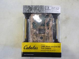 (1) Cabela's Outfitter 14MP Black Infrared HD Trail Camera (G1)