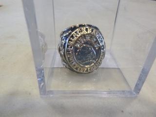 (1) 1961 Chicago Blackhawks Replica Stanley Cup Ring (G1)