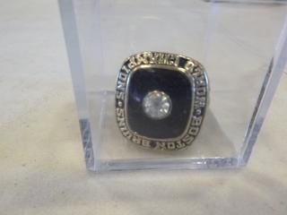 (1) 1970 Bobby Orr Boston Bruins Replica Stanley Cup Ring (G1)