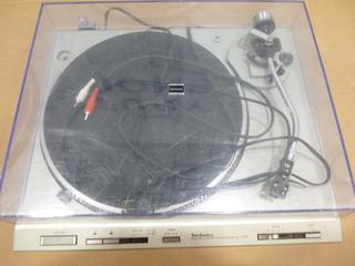 Technics SL-D303 Direct Drive Automatic Turntable System (F2)
