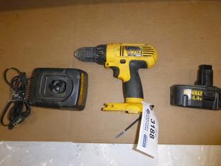 Dewalt DC728 Cordless Drill/Driver c/w 14.4V Battery and Battery Pack Charger (WR2)