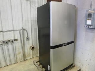 2017 Samsung Stainlesss Steel Refrigerator, Model RB193KASB, 26" x 32" x 68", S/N 448841AP6006V *Refurbished*, C/w 1 Yr Replacement Warranty* *Item includes a warranty purportedly by the Consignor.  Century has not verified this to be true. Buyers must satisfy themselves on this point by contacting My Appliance Shop At 587-335-9473 directly*(EW-5,5)