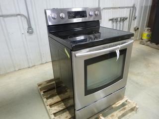 2013 Samsung Stainlesss Steel Stove, Model NE595ROABSR, 26" x 30" x 36", S/NJOWS7DDDB00145L *Refurbished, C/w 1 Yr Replacement Warranty* *Item includes a warranty purportedly by the Consignor.  Century has not verified this to be true. Buyers must satisfy themselves on this point by contacting My Appliance Shop At 587-335-9473 directly* (EW-5,5)