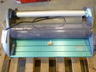 GBC Pinnacle 27 Ezload w/ Accutherm Heat Technology c/w 2 HP Clear Film, 36" x 75' (W1-43)