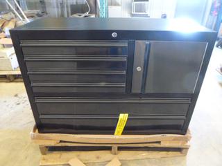 Unused 41" Black Stainless Steel 14 Drawer 2pcs Tool Chest w/ Lid