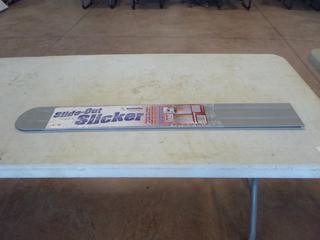 Lippert Components Slide Out Slicker. PN: LCI-410051