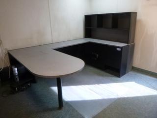 101 in x 73 in x 59 in U-Shape Office Desk C/w Upper Storage Cubical And 2-Drawer Storage Cabinet 