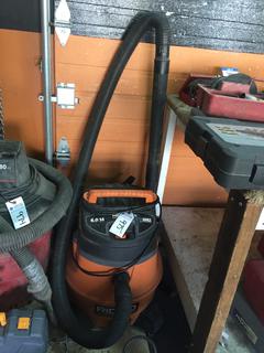 Rigid 6Hp 14 Gallon Shop Vacuum With Attachments.