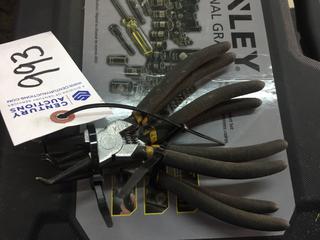 Gasket Pliers.