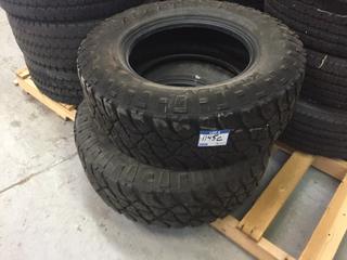 (2) Safari TSR LT275/70R18 Tires.