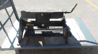 Hi-Jacker Pivoting Fifth Wheel Hitch & Rails.