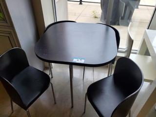 36" Rounded Edge Blk Table with 4 Chairs