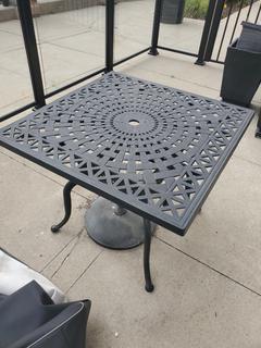 Lot Square Metal Patio Table & 4 Metal Chairs