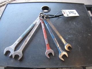 (5) Miscellaneous SAE Combo Wrenches. 3/4-7.