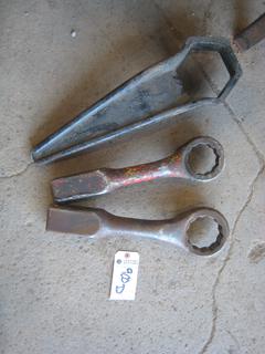 (3) Hammer Wrenches. 2 9/16, 2 15/16, 4 1/2.