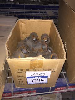 Miscellaneous Lot of 1 1/4" 3m SA/105 Coupling. Note: This Lot Is Located At 96057 2431 Drive East Foothills, AB.