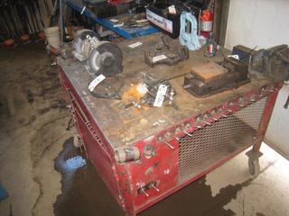 Rolling Work Bench c/w Ridgid Chain Vise, No. 6 Bench Vise.