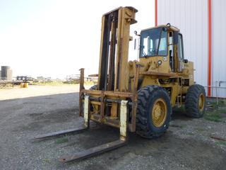 1986 Caterpillar "Tonka" 936 Forklift c/w Diesel, 17.5-25 Tires. Showing 41166 Hours VIN: 33Z02360 c/w NOCO Genius G7200 7.2 amp Wicked Smart Charger