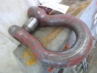 1 1/2" Clevis. 