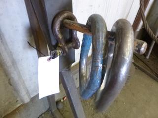 5/8" Clevis. 