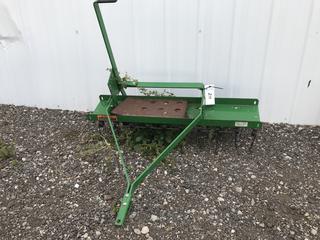 John Deere TA-400 Pin Hitch Rake. S/N 12011881. Note:  No Forklift On Site, Buyer Responsible For Loadout.