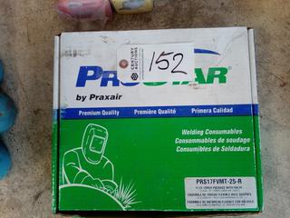 Praxair Flex Torch Package (No Valve). Model# PRS17FVMT-25-R. Note:  No Forklift On Site, Buyer Responsible For Loadout.