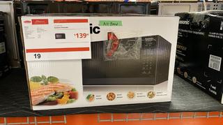 Panasonic 0.9 Cu. Ft. Countertop Microwave Oven, Model NNSG448S, SN 6H59260034 *Includes 1 Year Manufactures Warranty, Extended Warranty Can Be Purchased Through Harris Appliance & Furniture* 