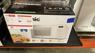 Panasonic 1.3 Cu. Ft. Countertop Microwave Oven, Model NNSG676W, SN 6H38050259 *Includes 1 Year Manufactures Warranty, Extended Warranty Can Be Purchased Through Harris Appliance & Furniture* 
