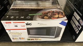 Panasonic 1.6 Cu. Ft. Countertop Microwave Oven, Model NNST765S, SN 6F28080101 *Includes 1 Year Manufactures Warranty, Extended Warranty Can Be Purchased Through Harris Appliance & Furniture* 