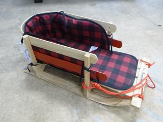 Streamridge 30in Grizzly Sleigh w/ Plaid Pad