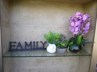 Qty Of (4) Artificial Plants, Flowers And Wooden Family Sign