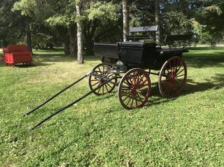 3-Bench Horse Drawn Carriage