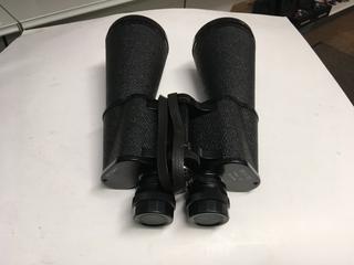Military 30x70 Field 2Degree Binoculars in Leather Case.