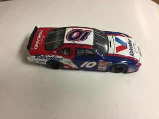 Team Caliber 2001 Die Cast Replica.