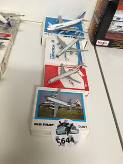 (4) Model Airplanes.