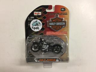 Harley Davidson 1:24 Die Cast Model 1994 FL Panhead.