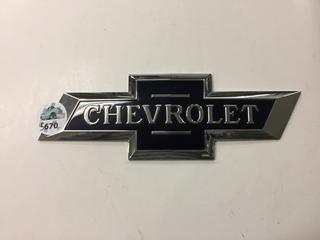 Chevrolet Emblem.