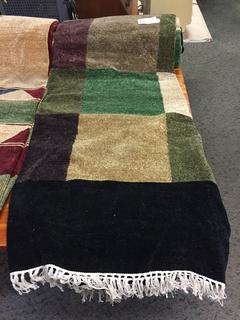 9 x 12' Multi Colored Beige, Black, Green, Purple Area Rug.