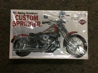 Harley Davidson Custom Springer 1/12 Scale Model Kit.