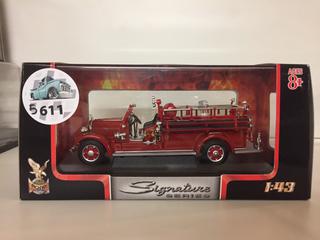 1935 Mack Type 75BX Fire Truck.