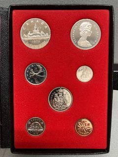 1972 Canada Double Dollar Specimen Coin Set, Includes Both Silver And Nickel Dollar.