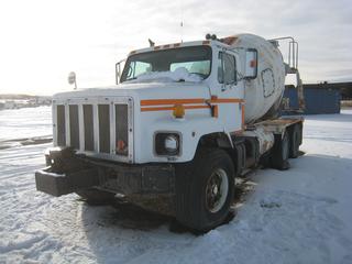 1991 International T/A Cement Truck c/w IHC 300 HP, Eaton 8 Spd, A/C, Mixer, 425 65 22.5 Front, 11 22.5 Rear Tires, Showing 070302 Kms and 5689 Hours. S/N 1HTGHNHT3MH334519.
