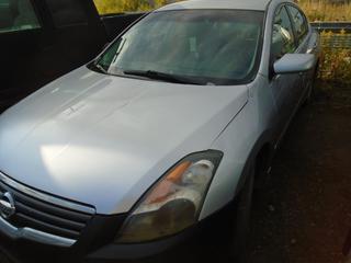 2007 Nissan Altima 2.5S 4-Door Car C/w 2.5L, 4-Cyl, A/T. VIN 1N4AL21E47C144540 *Note: Running Condition Unknown, Do Not Start, Minor Rust, Flood Damage, Buyer Responsible For Load Out*