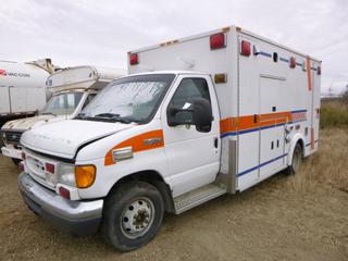 2007 Ford E450 Super Duty Ambulance c/w A/T, GVWR 6,372 KG, 225/75R16 Tires, VIN 1FDXE45P27DA36638 *Note: Running Condition Unknown, Does Not Start* (E. Fence)